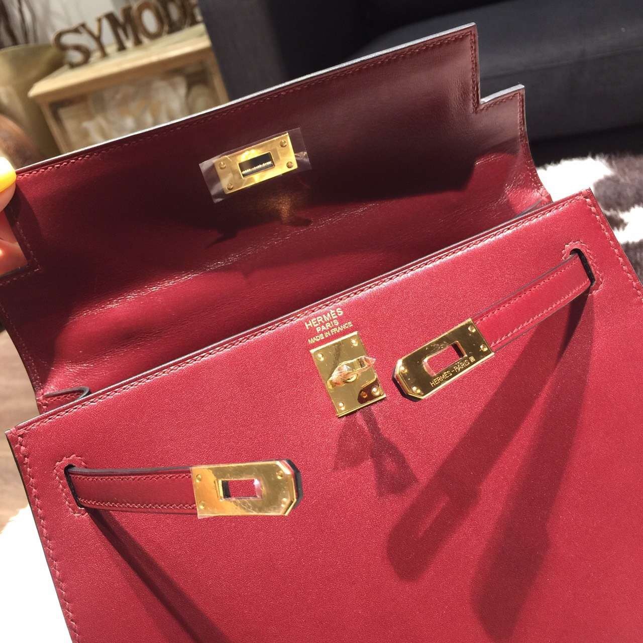 Fake Hermes Kelly 25cm Box Calfskin Bag Handstitched Gold Hardware ...